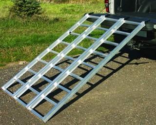 Yutrax TX103 Silver 70-inch Aluminum Tri-Fold Ramp, 1750lb Capacity
