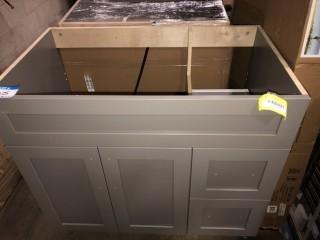 Cutler Classic Collection - Fossil - Bevel Shaker - Grey Color