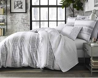 City Scene Ziggy White Duvet Cover - King