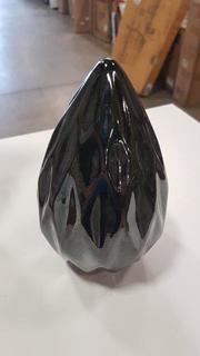 18 Karat Gem stone Sculpture - Black Pearl (70476) 7"Hx4.75"Wx4.75D