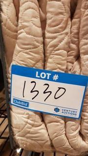 Madison Park Coverlet Set (MP13-150) - Ivory / King