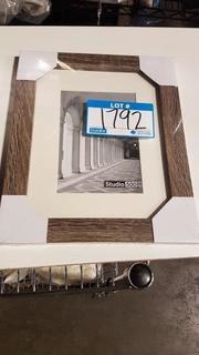 Studio 500 8x10 Picture Frame - 3 pcs