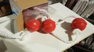 Plastic Ball w Rope (SSS-0251)