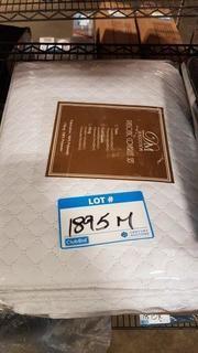 De Moocci Fashion Classic Coverlet Set (DMOO1000_17883672_17891741) - Ivory - King 