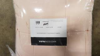 Andover Mills Duncan Reversible Comforter Mini Set (ANDO7982_21365462_22660421) - King Blush 