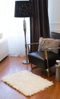 Union Rustic Shawnta Off-White Faux Sheepskin Area Rug (UNRS2852_22484437) - 2'x3' - White