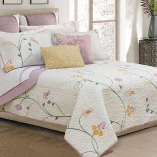 Serenade Luxury Quilt - Twin - Floral August Grove Goodrow Serenade Coverlet Set BF028358