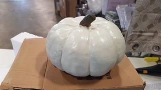 August Grove White Pumpkin Sculpture (ATGR4554) - 3 pcs