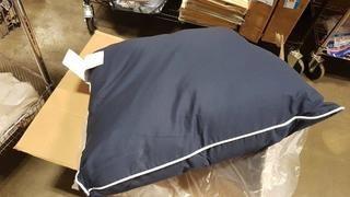 26" Euro Dress Navy /White Piping Pillow - 2 pcs