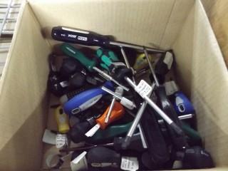 Lot of Assorted Screw Drivers