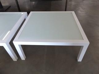 New 28" x 28" x 12" End Table w/ Frosted Glass