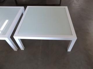 New 28" x 28" x 12" End Table w/ Frosted Glass