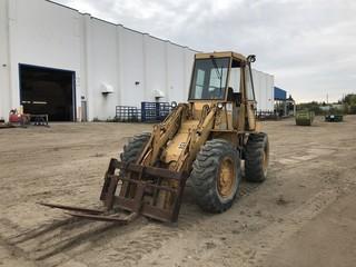 CAT 910 Wheel Loader, 3,381hrs Showing, w/ Forks and Bucket
