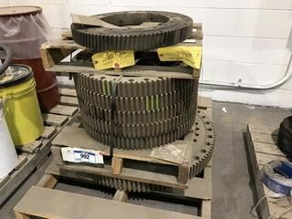 Pallet of (7) Asst. Gears