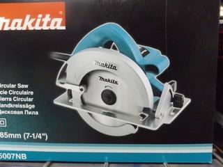 Makita Circular Saw 185mm (7-1/4") Model 5007NB.