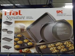 T-Fal Signature 5 Piece Bakeware Set.