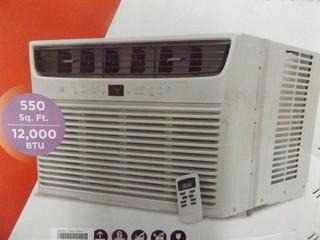 New Frigadaire Room Air Conditioner 12,000 BTU.