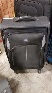 The Skyway Luggage Oasis 2.0 24" Blk Spinnner