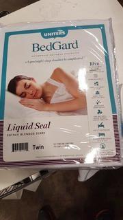 Uniters NA 10 Year Protection (BGRD1000_15903306) - Twin