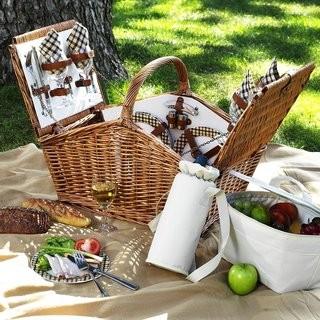 Picnic at Ascot Huntsman Basket for Four in London (PVQ1256)