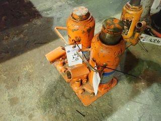 Lot of 2 Jet 22 1/2-ton Hydraulic Bottle Jacks. 