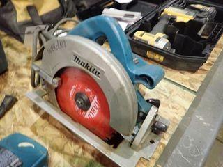 Makita 5007NB 7 1/4" Circular Saw.