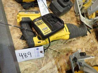 DeWalt 20volt Cordless Reciprocating Saw w/Charger and Battery. 