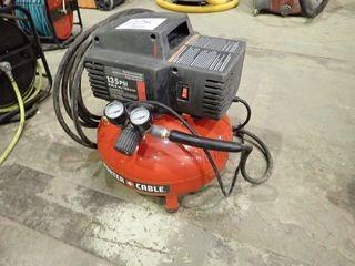 Porter Cable 135PSI 3.5gal Portable Electric Air Compressor. 