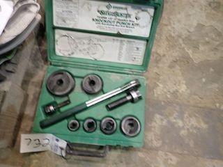 Greenlee 7238SB 1/2"-4" Conduit Size Slugbuster Knock Out Punch Kit w/ Ratchet Wrench. 