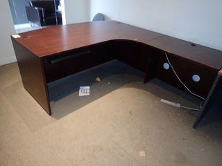 Lot of U-shaped Desk w/ Stack-on. 