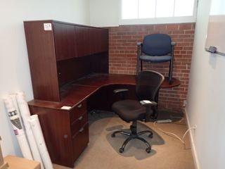 Lot of L-shaped desk w/ Stack-on, Task Chair and Side Chair. 