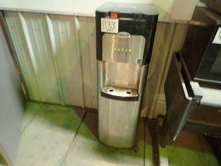 Whirlpool Self-Clean Hot and Cold Water Dispenser. **LOCATED IN SHOP LUNCHROOM**