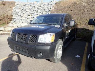 2006 Nissan Titan XE Crew Cab 4x4 Pickup Truck. Gas Engine, Automatic Transmission, Short Box, Showing 295,812kms.VIN 1N6AA07B86N515801. **WINDSHIELD HAS BEEN REPLACED**