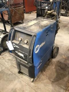 Miller Millermatic 350P Mig Welder. 