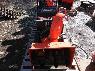 Ariens ST8 24 Snow Blower (2')