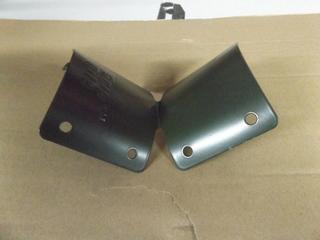 New Grip-Rite Round Wood Post Brackets (2 Boxes Per Lot)