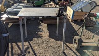 40"x28"x39" Metal Work Bench c/w 4" Bench Vice