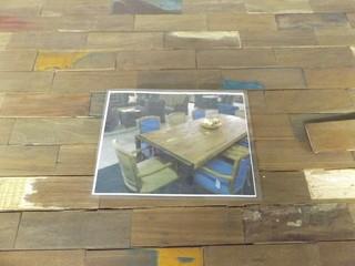 9 Piece Dining Room Set Damaged (87 1/2"x39")
