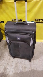 The Skyway Luggage Oasis 2.0 24" Blk Spinnner