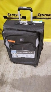 The Skyway Luggage Oasis 2.0 24" Blk Spinnner
