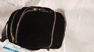 Design Lab - DL17-004 - Blk Velvet - Zipper Stuck