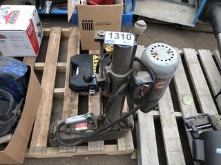 Black & Decker Two Speed 1 1/4" H.D. Magnetic Drill Press