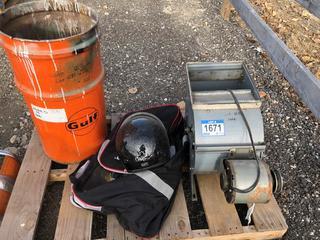 Gulf Oil Can & Electric Blower Fan