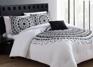 VCNY Home - 4pc Quilt Set - Queen - Blk/White - Tessa