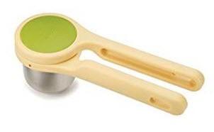Joseph Joseph 20101 Helix Citrus Juicer Ergonomic Twist-Action Hand Press Stainless Steel, Yellow