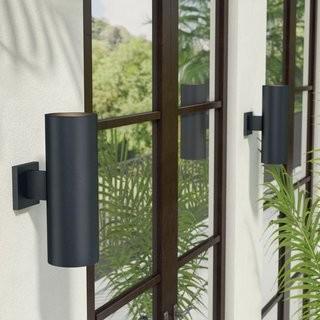 Wade Logan Zahara 2-Light Outdoor Sconce (WLGN8734_21308452)