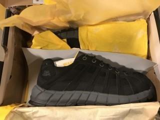 CAT Switch ST Work Boot Women Size: 7.5 **LOCATED IN EDMONTON** 