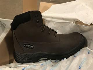 Baffin Industrial Crowbar Boots Size: 12 **LOCATED IN EDMONTON** 