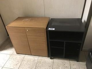 Lot of (1) Cabinet and (1) Small Shelf on Casters **LOCATED IN EDMONTON** 