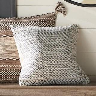 Mistana Elita Tribal Pattern Throw Pillow (MTNA2251)